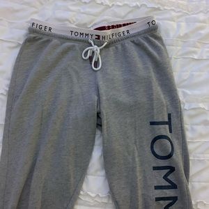 Tommy Hilfiger joggers